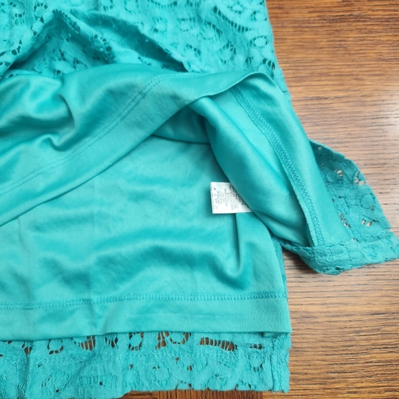 Isaac Mizrahi Live Cap Sleeve Top Women 1X teal torquise Boho lace overlay - Picture 7 of 11
